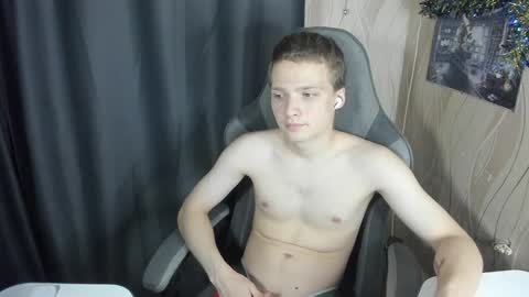 konnor_deviant online show from December 27, 1:11 am