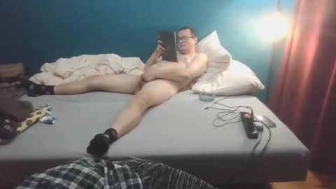 Snapshot of konrad888888 chatting on September 29, 9:43 pm konrad888888 online show from September 29, 9:43 pm