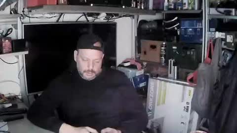 Snapshot of kostasgreek42 chatting on January 14, 6:38 pm Kosta online show from January 14, 6:38 pm