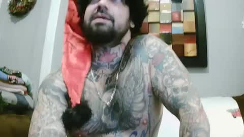 Snapshot of koululier23 chatting on December 11, 7:43 am koululier23 online show from December 11, 7:43 am