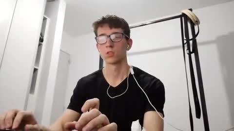 Facu online show from January 12, 4:16 am