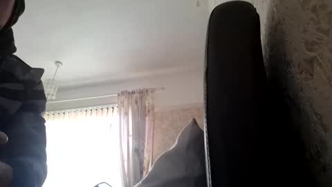 kripijs2 online show from October 26, 2:19 pm