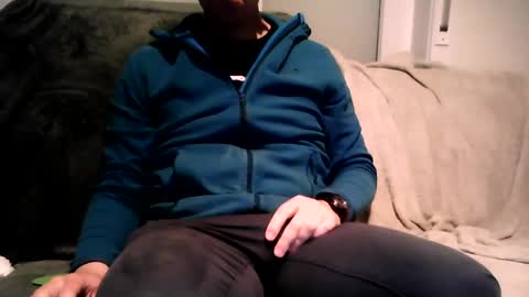 Snapshot of kristoffer220 chatting on March 9, 7:37 pm kristoffer220 online show from March 9, 7:37 pm
