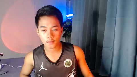 kritthanarkorn online show from May 31, 3:00 pm
