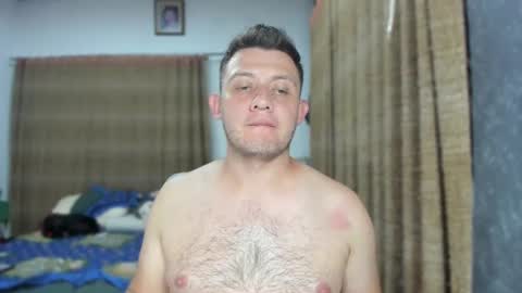 krlozvelasco online show from January 9, 12:57 am