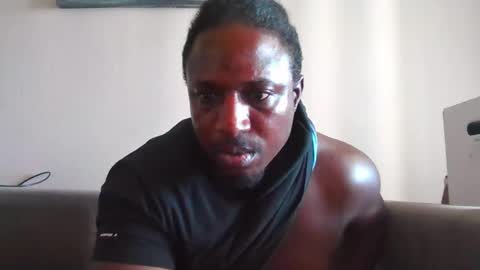 Snapshot of kushgod711 chatting on February 4, 10:02 pm kgbbc9 online show from February 4, 10:02 pm