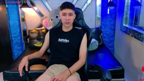 Snapshot of kygo_williams chatting on October 12, 5:34 am Kygo online show from October 12, 5:34 am