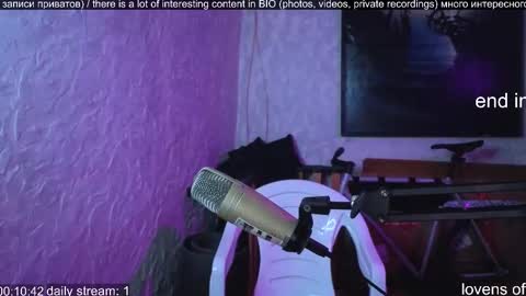Snapshot of labour_guy chatting on September 25, 8:52 pm Marco online show from September 25, 8:52 pm