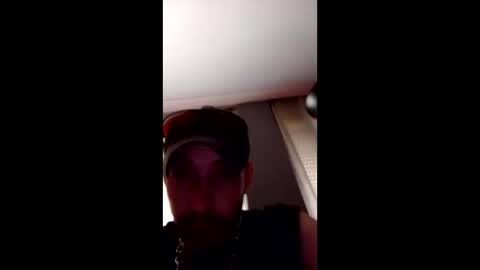 Snapshot of lamacua69 chatting on October 3, 12:43 pm Lamacua69 online show from October 3, 12:43 pm