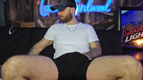 Snapshot of lancehardwood222 chatting on February 26, 1:32 am LANCE online show from February 26, 1:32 am