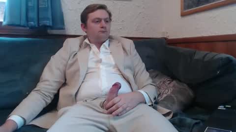 largebit17 online show from November 24, 2:40 pm