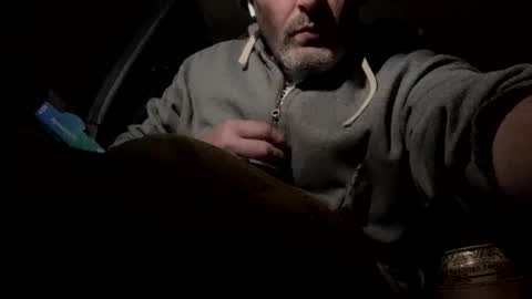 larrythelover23 online show from April 19, 5:51 am