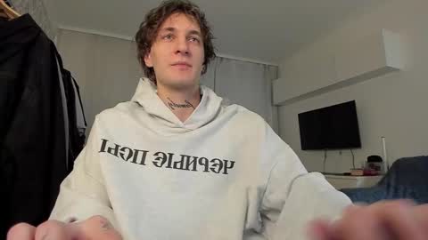 Snapshot of lastnight4you chatting on March 11, 3:23 pm acie online show from March 11, 3:23 pm