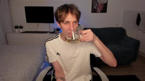 Snapshot of lastnight4you chatting on January 3, 2:51 pm acie online show from January 3, 2:51 pm