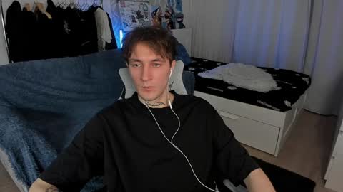 Snapshot of lastnight4you chatting on December 5, 6:21 am acie online show from December 5, 6:21 am