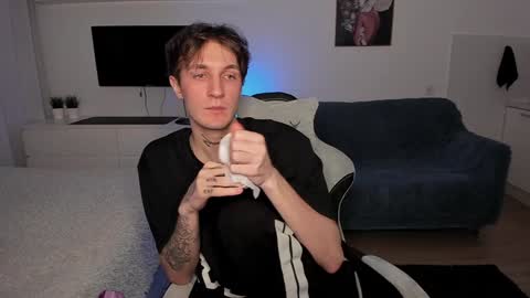 Snapshot of lastnight4you chatting on December 18, 4:09 am acie online show from December 18, 4:09 am