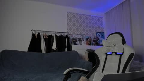 Snapshot of lastnight4you chatting on October 4, 9:30 pm acie online show from October 4, 9:30 pm