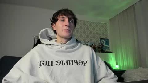 Snapshot of lastnight4you chatting on September 8, 5:23 pm acie online show from September 8, 5:23 pm