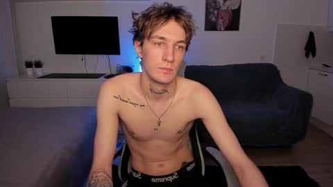 Snapshot of lastnight4you chatting on January 2, 5:03 am acie online show from January 2, 5:03 am