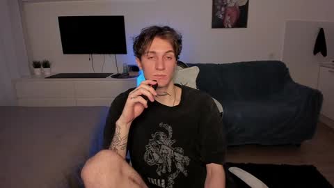 Snapshot of lastnight4you chatting on December 28, 8:04 pm acie online show from December 28, 8:04 pm