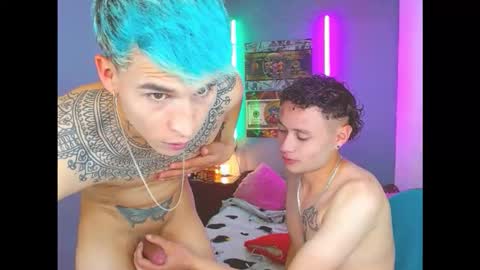Snapshot of latin_boysxxx_ chatting on October 11, 3:10 am SANTI AND JORDAN online show from October 11, 3:10 am