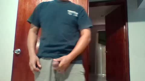 Snapshot of latinbigdick2 chatting on March 2, 11:28 pm Robert online show from March 2, 11:28 pm