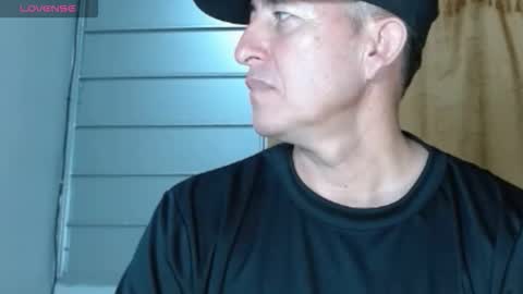 latindaddy_2025 online show from October 21, 11:40 pm
