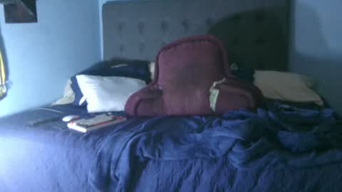 latinincognito online show from January 27, 7:24 am