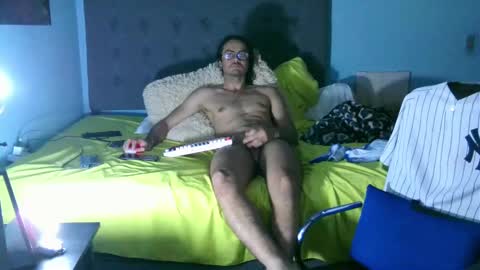 latinincognito online show from March 12, 7:02 am