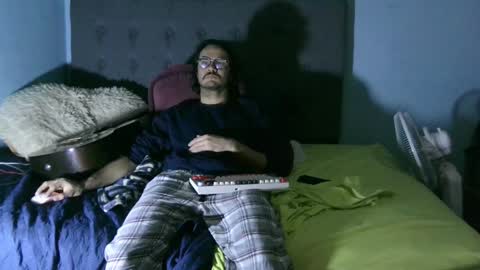 latinincognito online show from January 5, 9:48 am