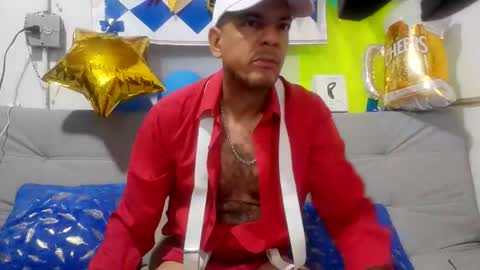 latinmartin254 online show from September 28, 3:10 pm