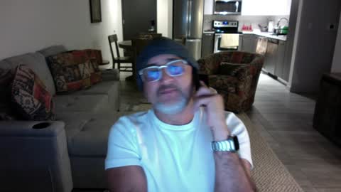 Snapshot of latinnous chatting on February 7, 2:51 am QS - INDEPENDENT MODEL online show from February 7, 2:51 am