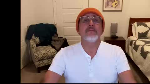 QS - INDEPENDENT MODEL online show from January 18, 3:08 am