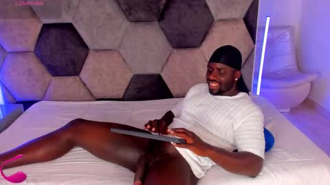 LEANDRO online show from February 27, 7:09 am