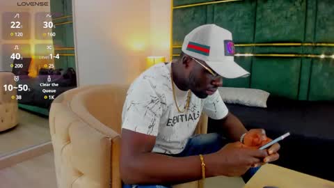 LEANDRO online show from February 3, 10:47 am