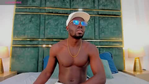 LEANDRO online show from February 13, 11:28 am