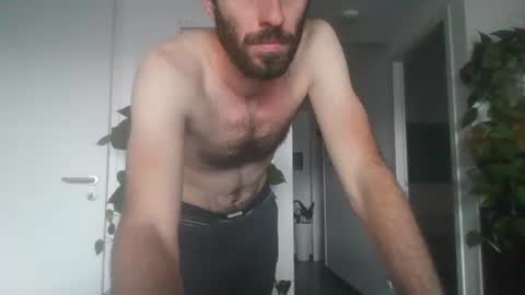 laurenthod online show from November 24, 9:43 am