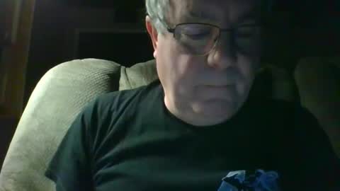 lawnboy62 online show from December 21, 8:55 am