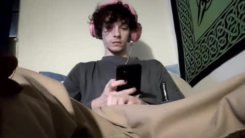 Stitch online show from March 5, 3:41 am