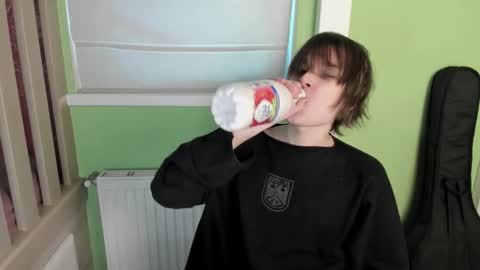 Alex online show from March 19, 5:10 am