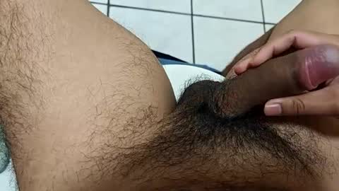Snapshot of lbdudefullofcum chatting on January 3, 3:33 pm 562LBdudefullofcum online show from January 3, 3:33 pm