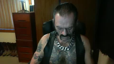 leathergreaser online show from January 9, 7:08 pm