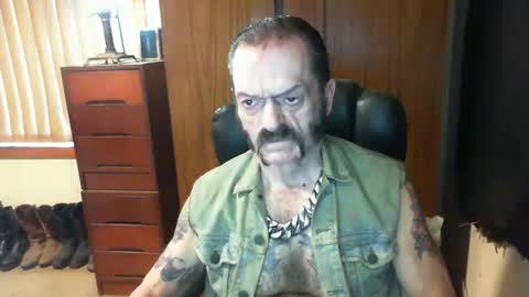 leathergreaser online show from March 6, 9:42 pm