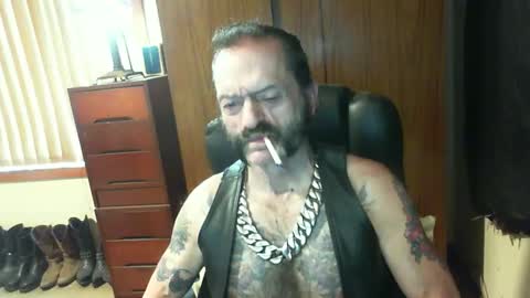 leathergreaser online show from December 4, 9:35 pm