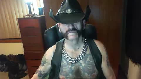 leathergreaser online show from October 10, 3:39 pm
