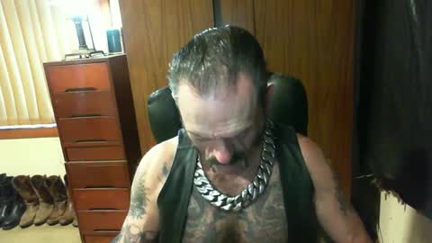 leathergreaser online show from February 9, 7:49 am