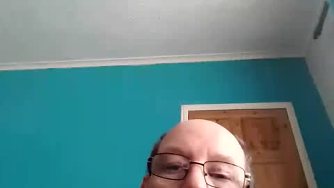 Snapshot of leatherpants68 chatting on September 14, 1:13 pm leatherpants68 online show from September 14, 1:13 pm