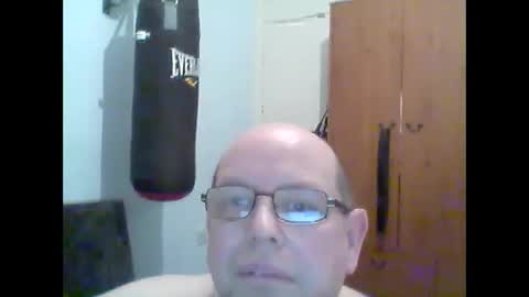 Snapshot of leatherpants68 chatting on December 14, 7:57 pm leatherpants68 online show from December 14, 7:57 pm