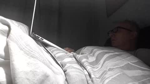 Snapshot of lechertachatte4444 chatting on January 1, 11:29 pm lechertachatte4444 online show from January 1, 11:29 pm