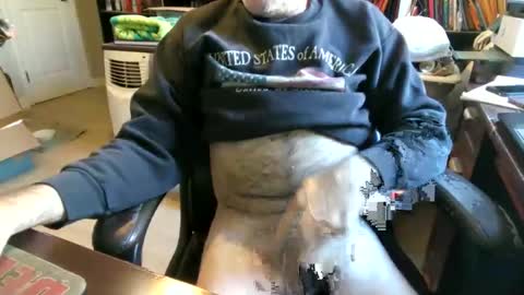 Snapshot of lee666wilson chatting on January 9, 3:12 pm Lee Wilson online show from January 9, 3:12 pm